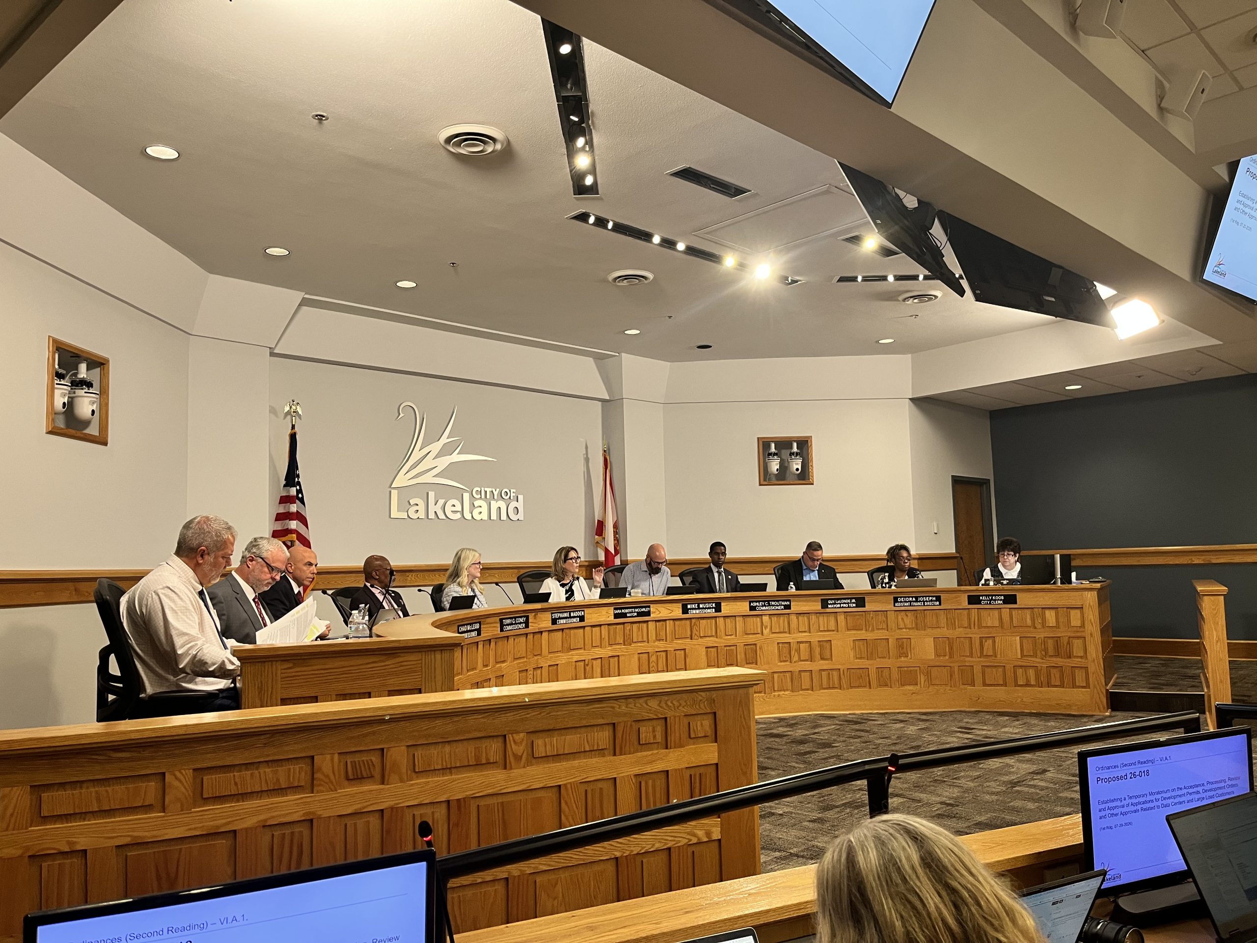 Lakeland Approves One-Year Moratorium on Data Centers